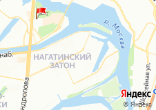 Каток напротив Карусели